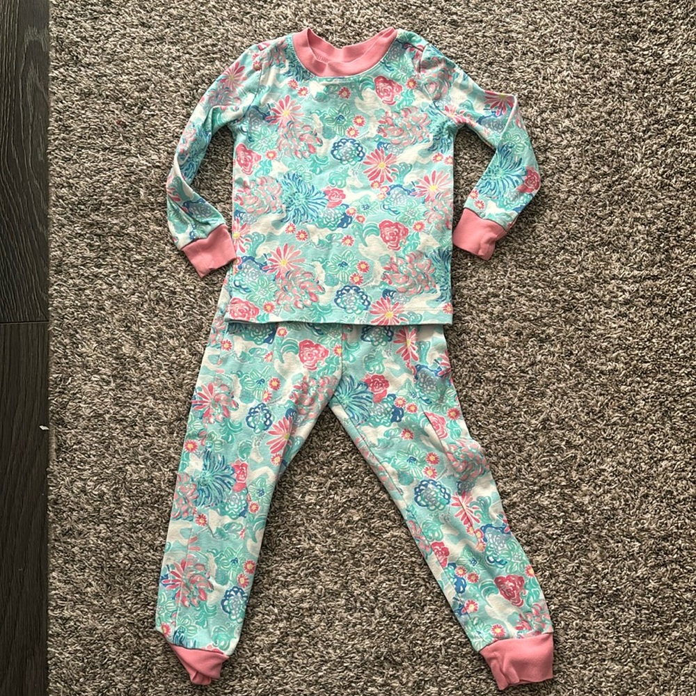Kids Lilly Pulitzer pajamas